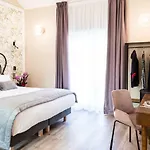 Des Iris Hotell 3*