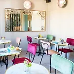 Des Iris Hotell