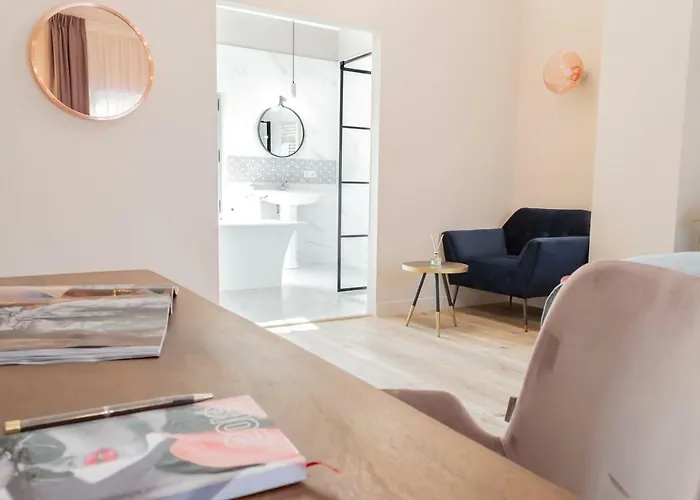 Des Iris ホテル 3*